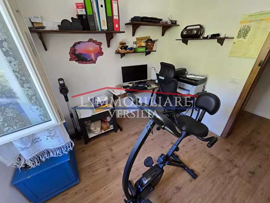 Immagine 13 di Casa indipendente in vendita  a Massa