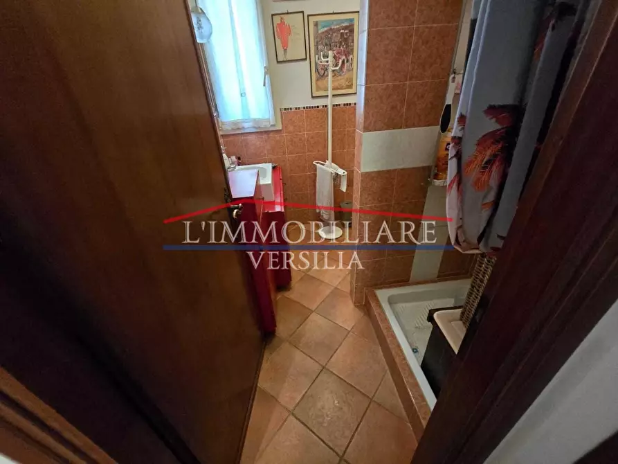 Immagine 47 di Casa indipendente in vendita  a Massa