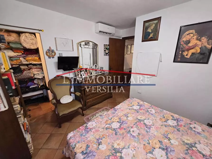 Immagine 37 di Casa indipendente in vendita  a Massa