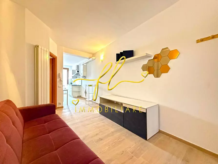 Immagine 2 di Appartamento in vendita  a Cecina