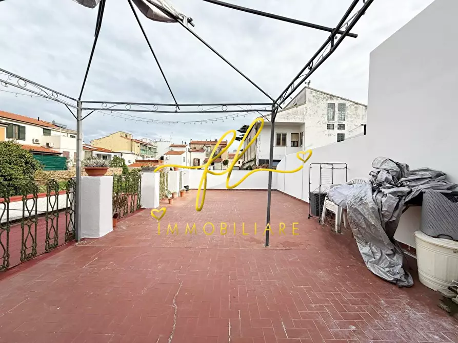 Immagine 6 di Appartamento in vendita  a Cecina