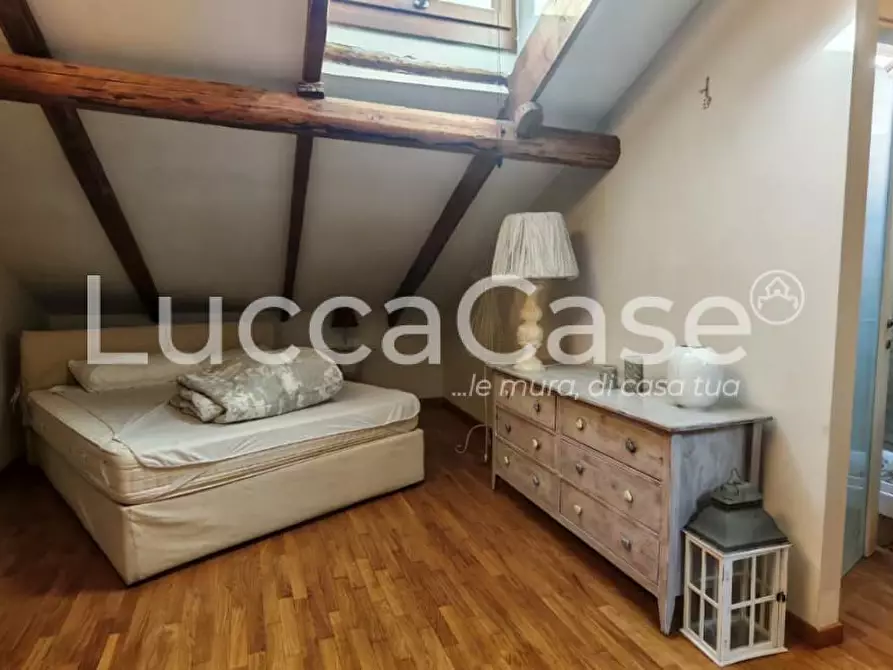 Immagine 4 di Appartamento in affitto  a Lucca