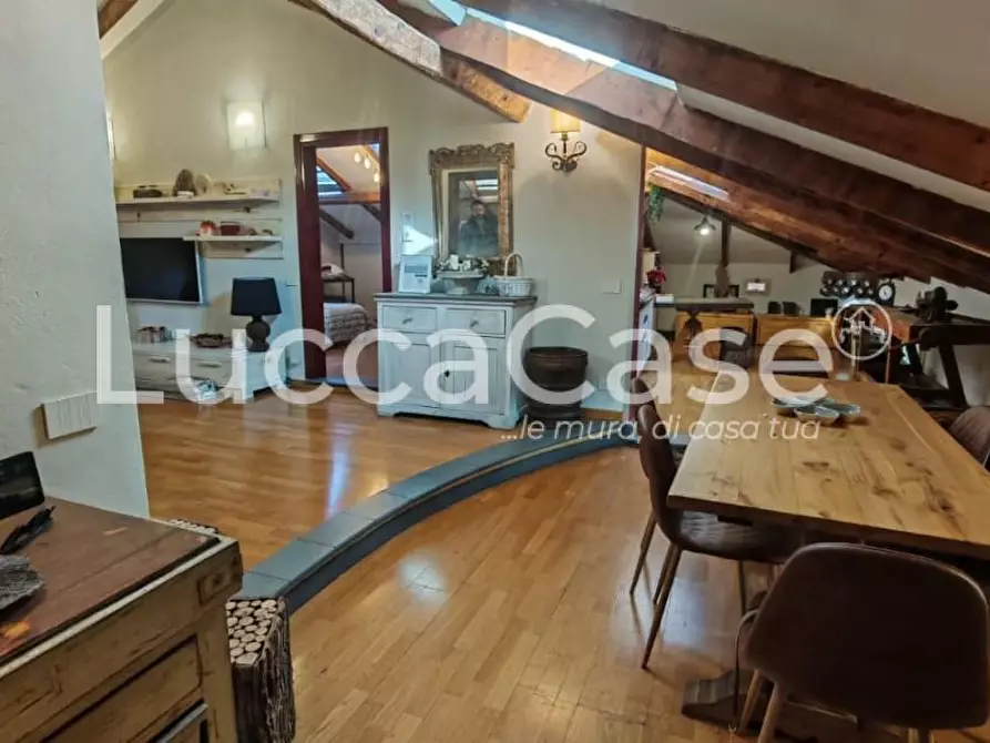 Immagine 5 di Appartamento in affitto  a Lucca