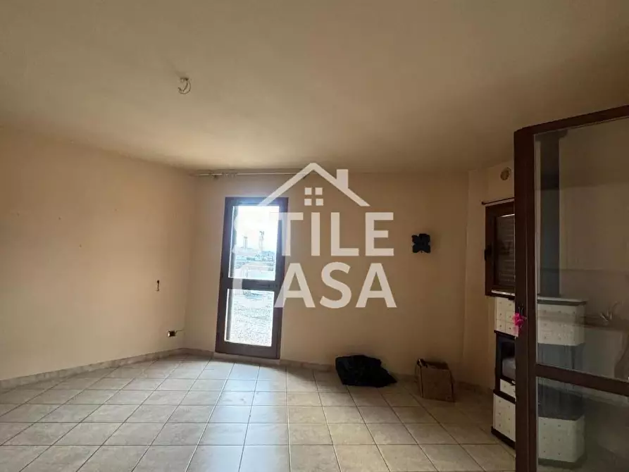 Immagine 5 di Magazzino in vendita  a Pescia