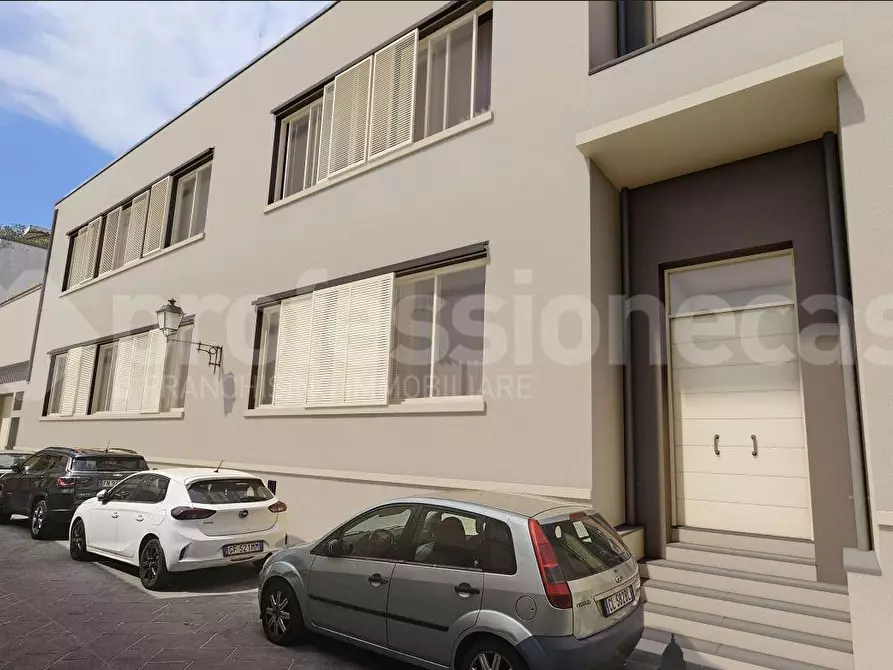 Immagine 7 di Appartamento in vendita  a Pisa