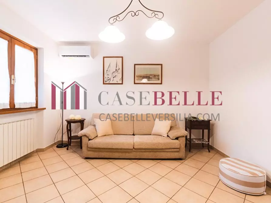 Immagine 9 di Casa indipendente in vendita  a Camaiore
