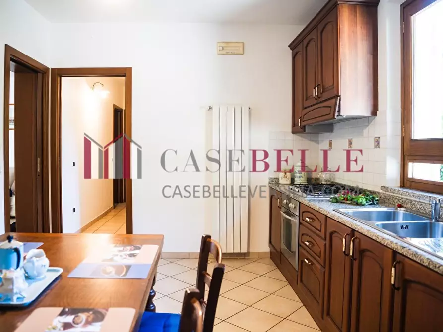 Immagine 7 di Casa indipendente in vendita  a Camaiore