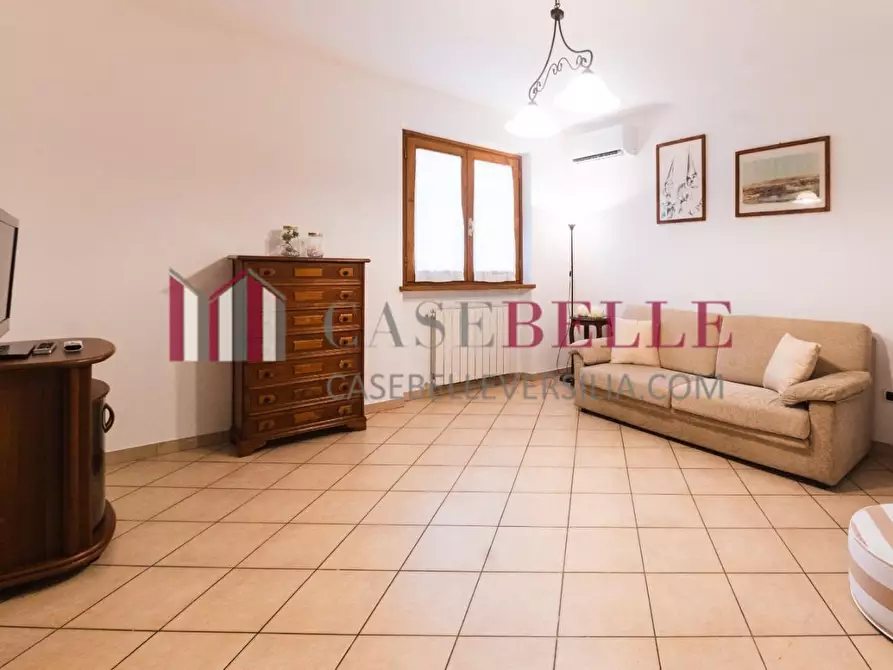 Immagine 8 di Casa indipendente in vendita  a Camaiore