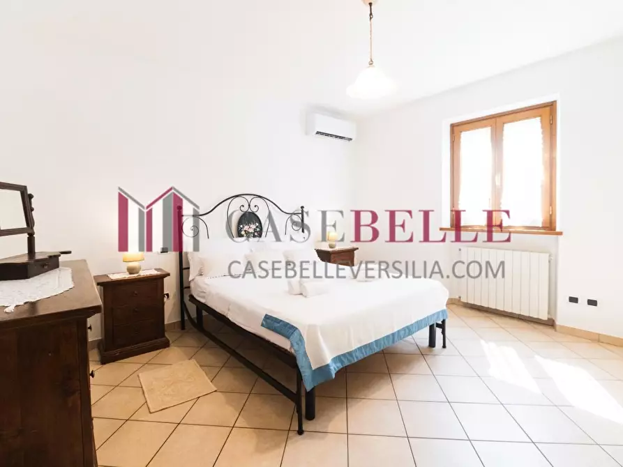 Immagine 14 di Casa indipendente in vendita  a Camaiore