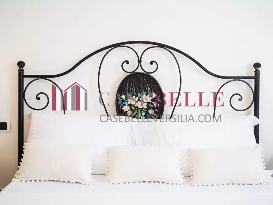 Immagine 15 di Casa indipendente in vendita  a Camaiore