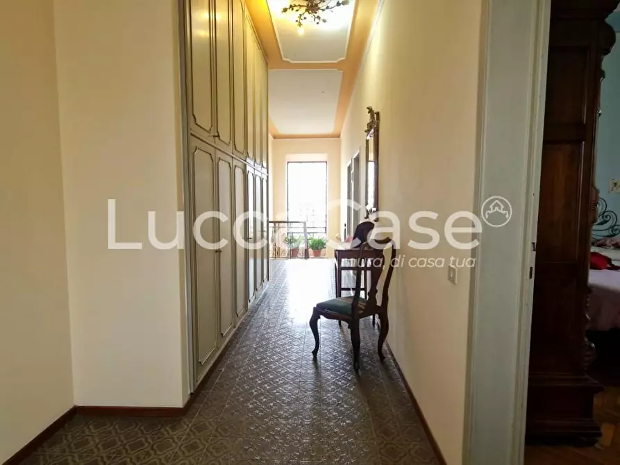 Immagine 23 di Villa in vendita  a Lucca