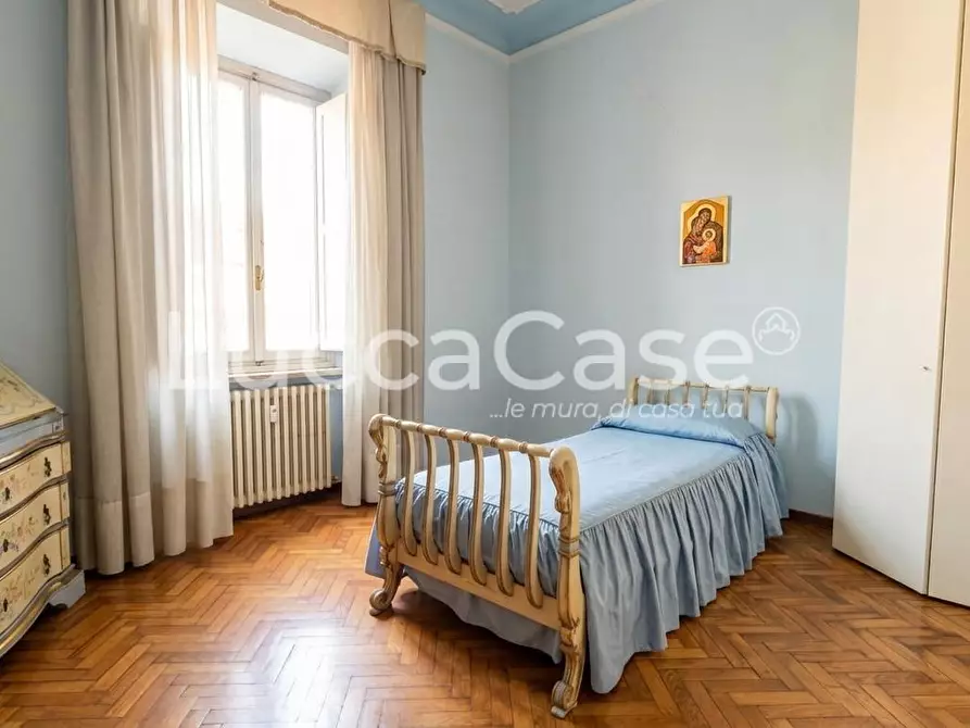 Immagine 22 di Villa in vendita  a Lucca