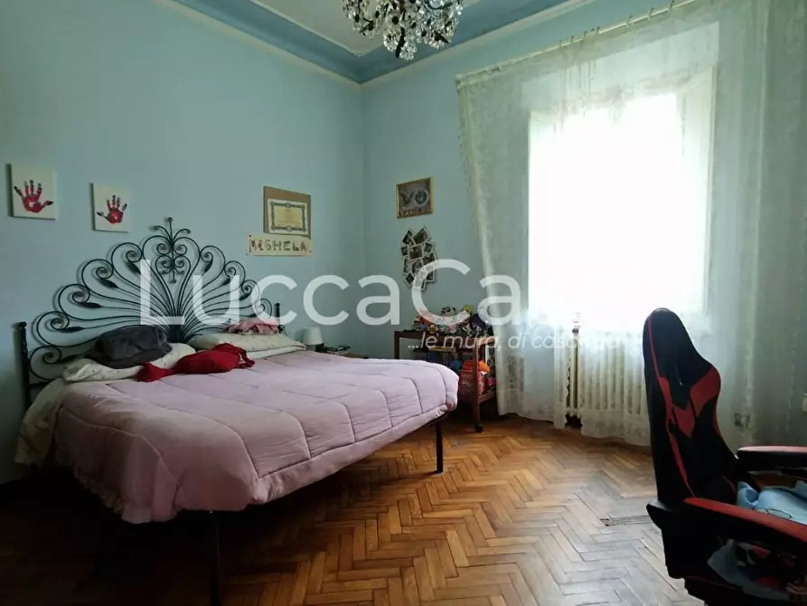 Immagine 17 di Villa in vendita  a Lucca