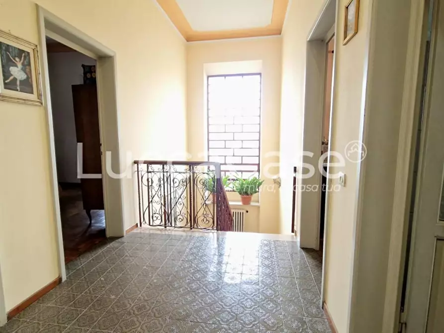 Immagine 15 di Villa in vendita  a Lucca