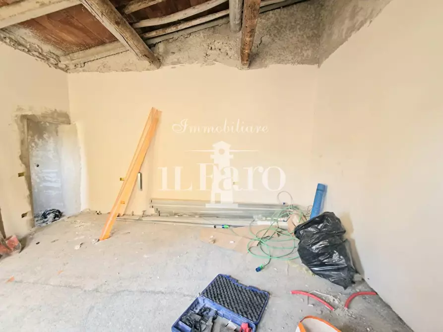 Immagine 14 di Terratetto in vendita  a Campi Bisenzio