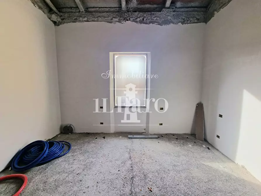 Immagine 9 di Terratetto in vendita  a Campi Bisenzio