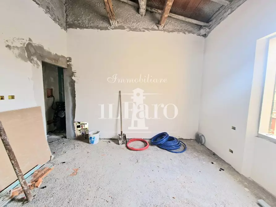 Immagine 12 di Terratetto in vendita  a Campi Bisenzio