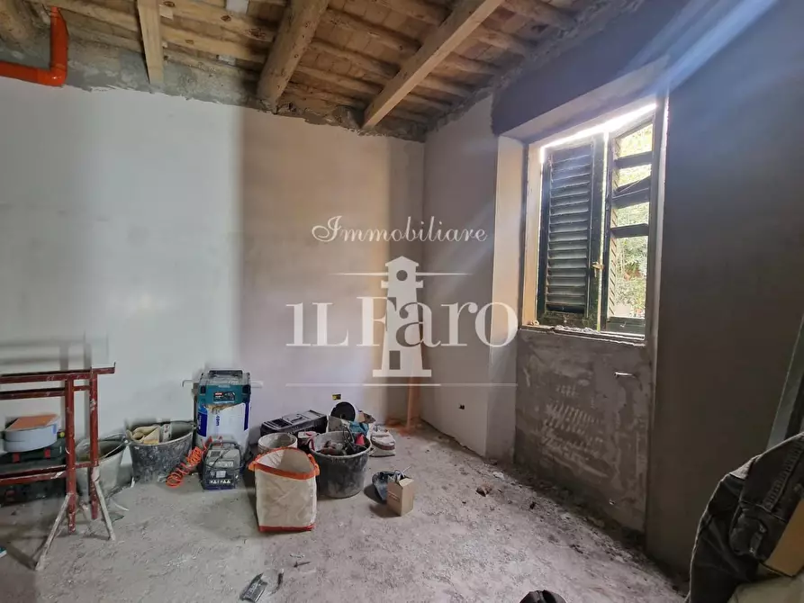 Immagine 2 di Terratetto in vendita  a Campi Bisenzio