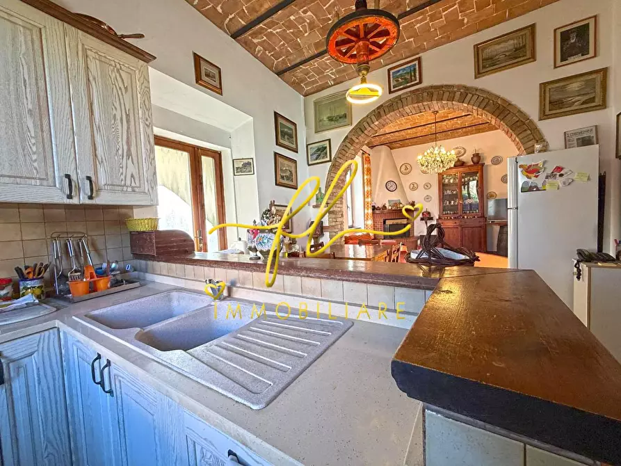 Immagine 14 di Appartamento in vendita  a Rosignano Marittimo