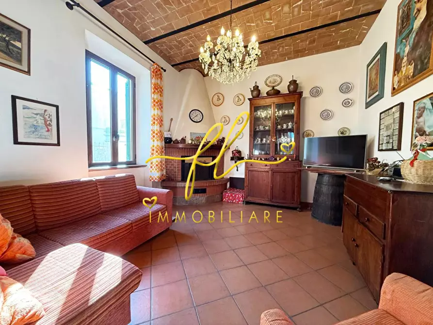 Immagine 9 di Appartamento in vendita  a Rosignano Marittimo