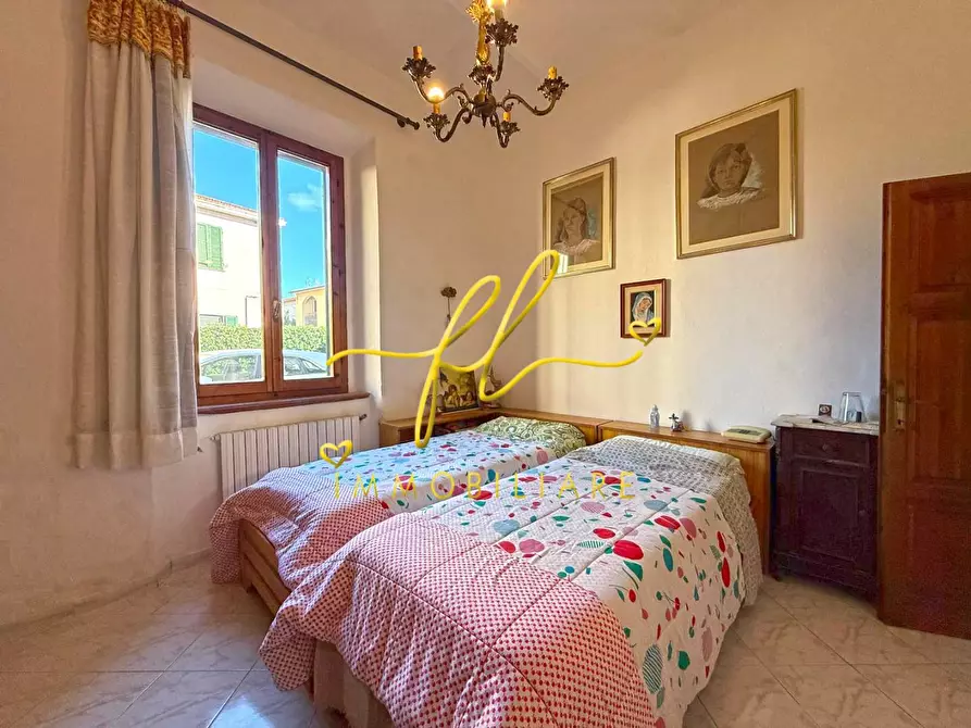 Immagine 21 di Appartamento in vendita  a Rosignano Marittimo