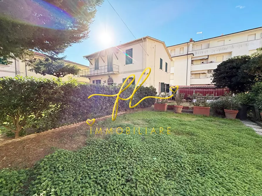 Immagine 28 di Appartamento in vendita  a Rosignano Marittimo