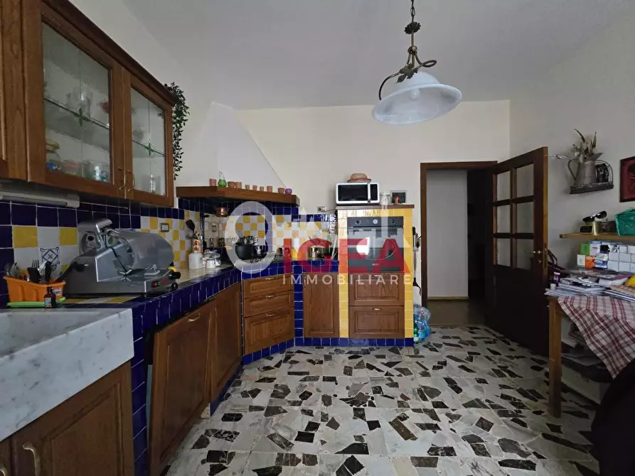 Immagine 10 di Appartamento in vendita  a Colle Di Val D'elsa