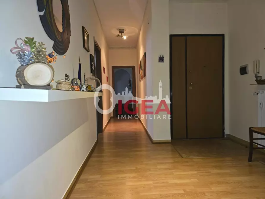 Immagine 7 di Appartamento in vendita  a Colle Di Val D'elsa