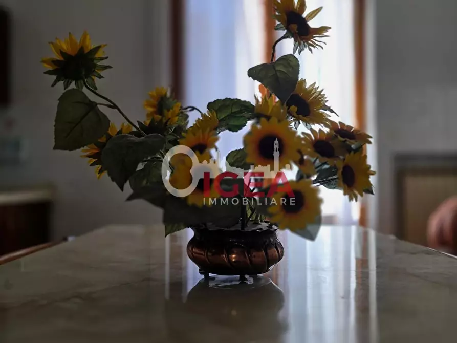 Immagine 13 di Appartamento in vendita  a Colle Di Val D'elsa