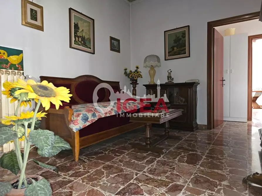 Immagine 22 di Appartamento in vendita  a Colle Di Val D'elsa