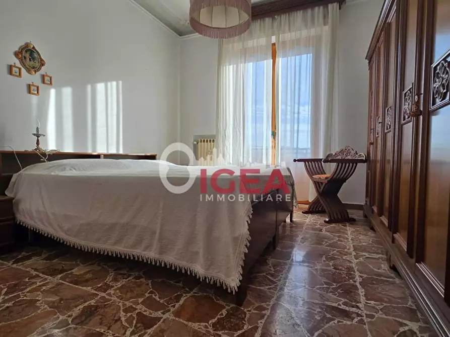 Immagine 30 di Appartamento in vendita  a Colle Di Val D'elsa