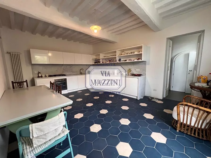 Immagine 10 di Casa bifamiliare in vendita  a Pietrasanta