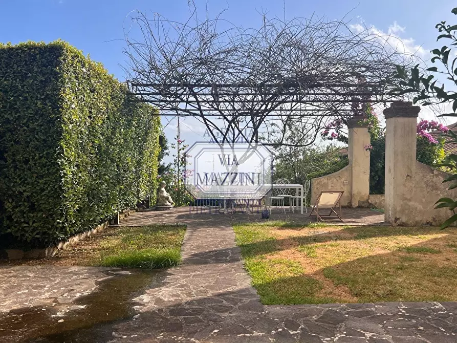 Immagine 8 di Casa bifamiliare in vendita  a Pietrasanta