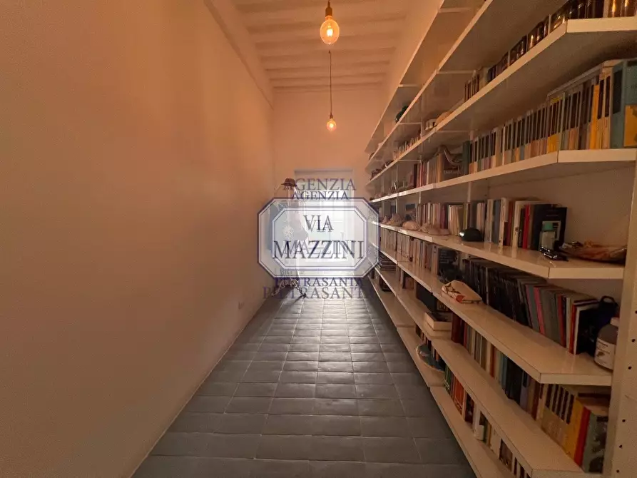 Immagine 28 di Casa bifamiliare in vendita  a Pietrasanta