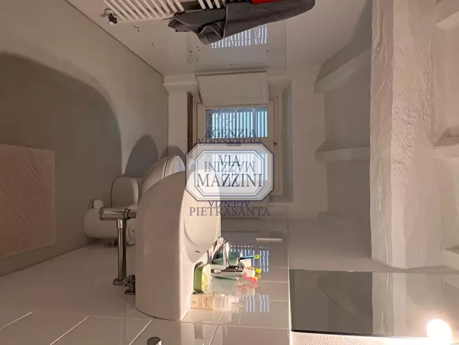 Immagine 34 di Casa bifamiliare in vendita  a Pietrasanta