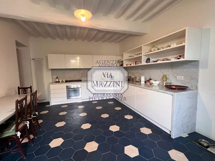 Immagine 13 di Casa bifamiliare in vendita  a Pietrasanta