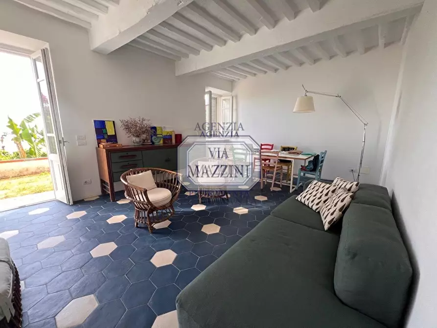 Immagine 16 di Casa bifamiliare in vendita  a Pietrasanta