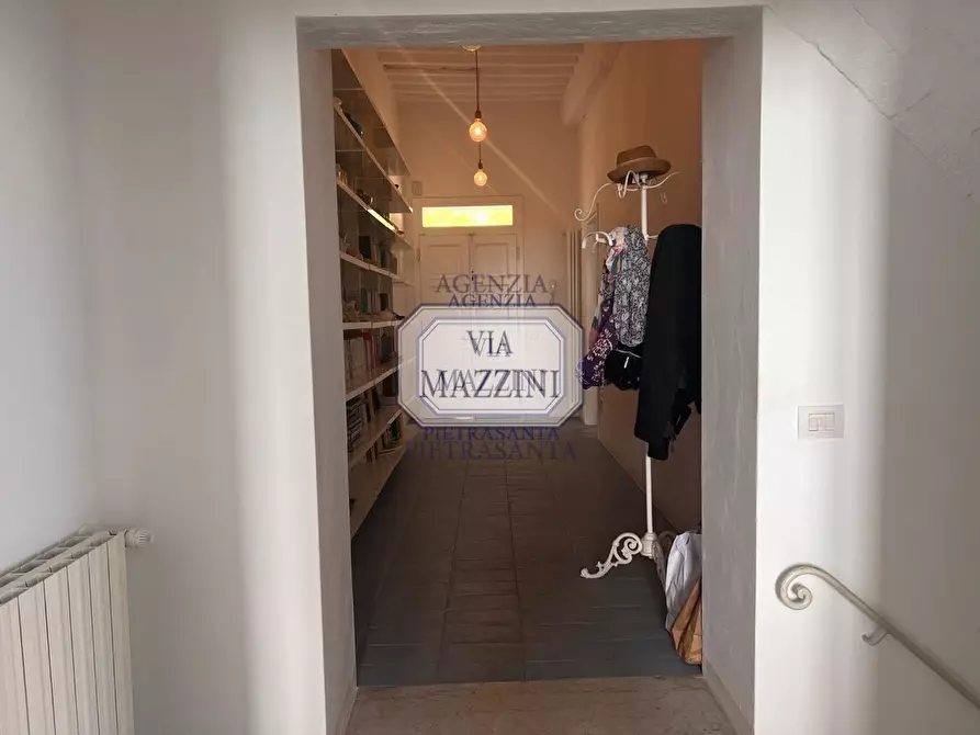 Immagine 29 di Casa bifamiliare in vendita  a Pietrasanta
