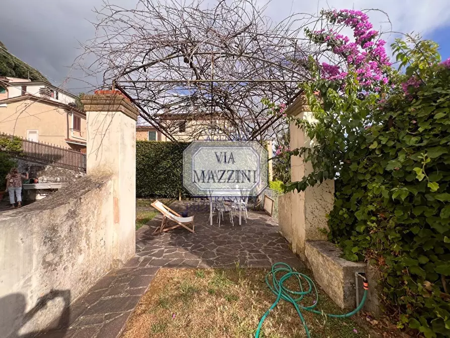 Immagine 9 di Casa bifamiliare in vendita  a Pietrasanta