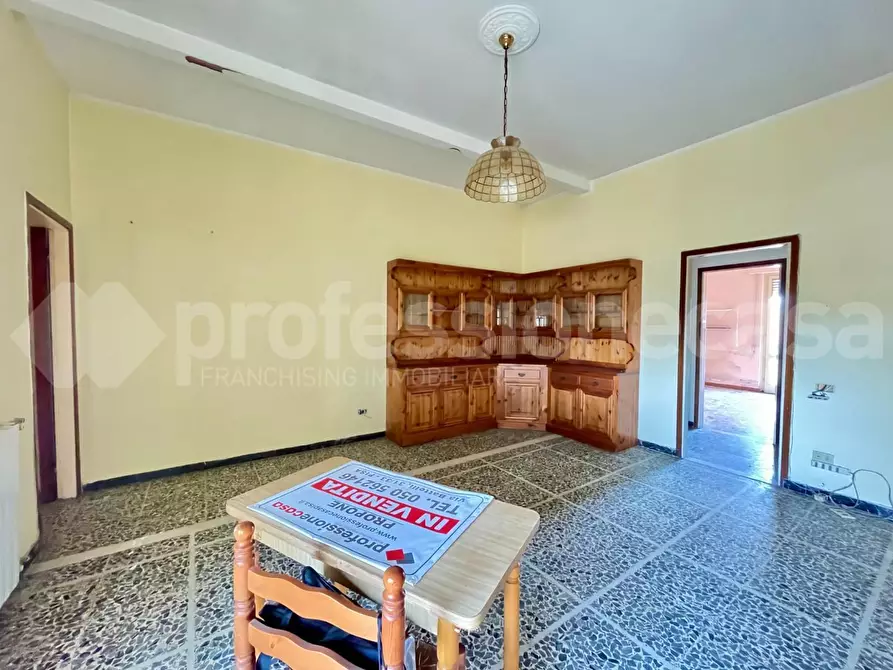 Immagine 3 di Appartamento in vendita  a Viareggio