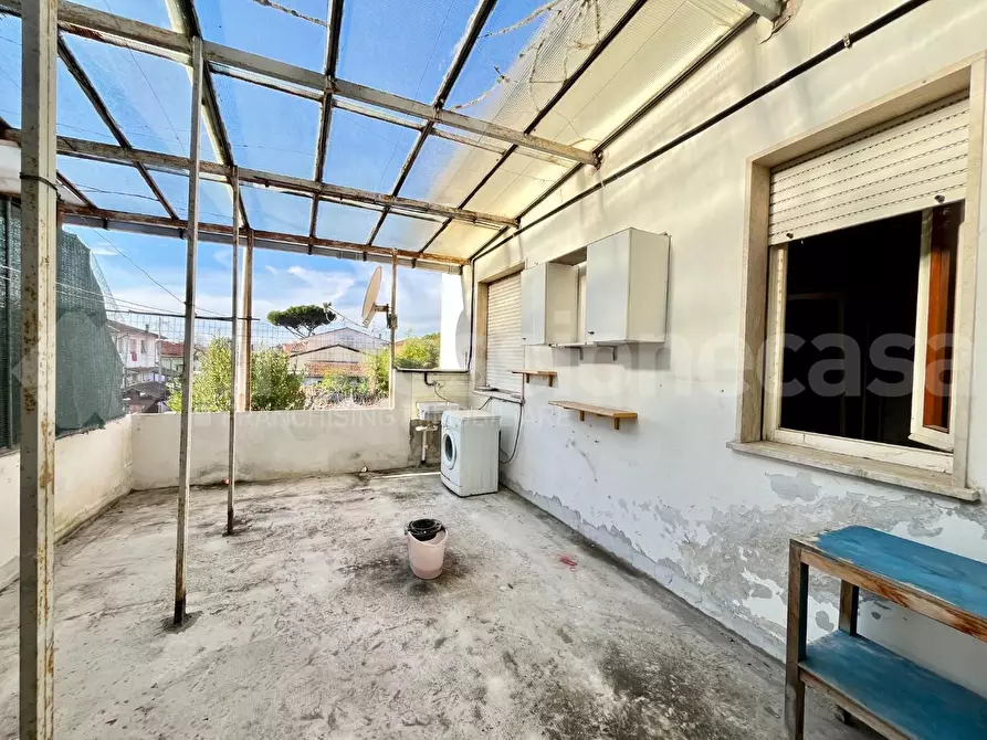 Immagine 7 di Appartamento in vendita  a Viareggio