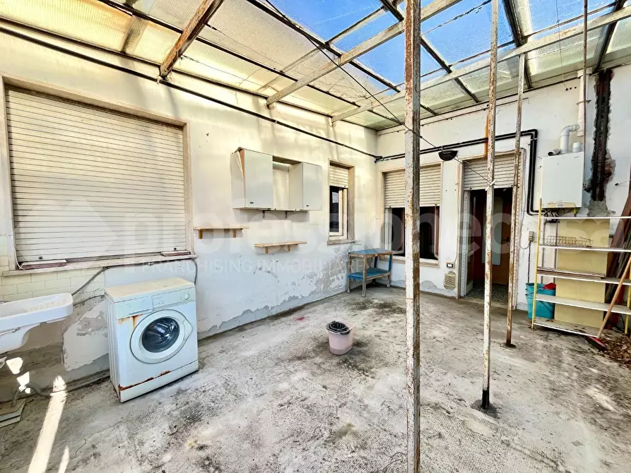 Immagine 8 di Appartamento in vendita  a Viareggio