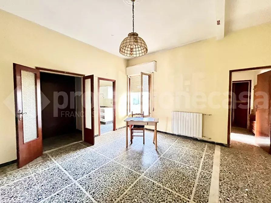 Immagine 2 di Appartamento in vendita  a Viareggio