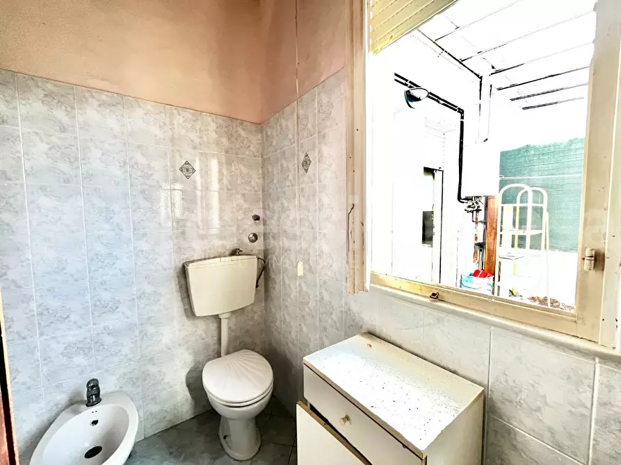 Immagine 20 di Appartamento in vendita  a Viareggio