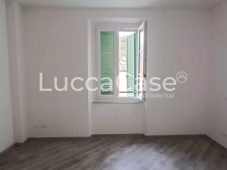 Immagine 4 di Ufficio in vendita  a Massarosa