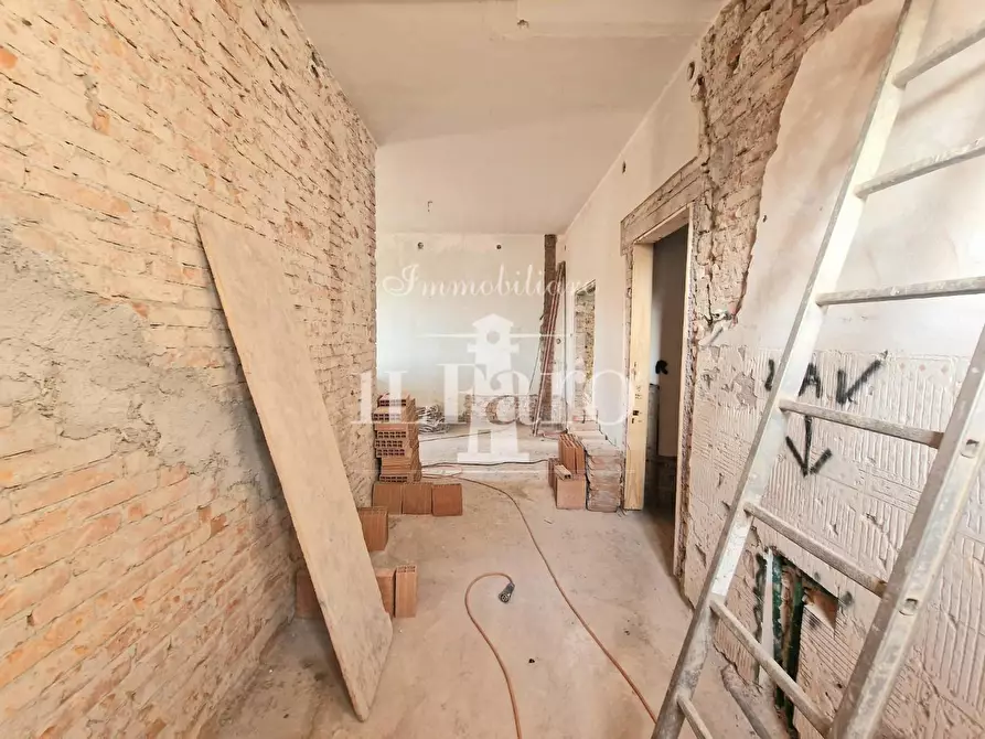 Immagine 6 di Appartamento in vendita  a Campi Bisenzio