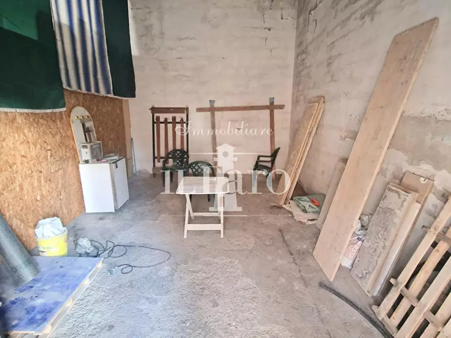 Immagine 12 di Appartamento in vendita  a Campi Bisenzio