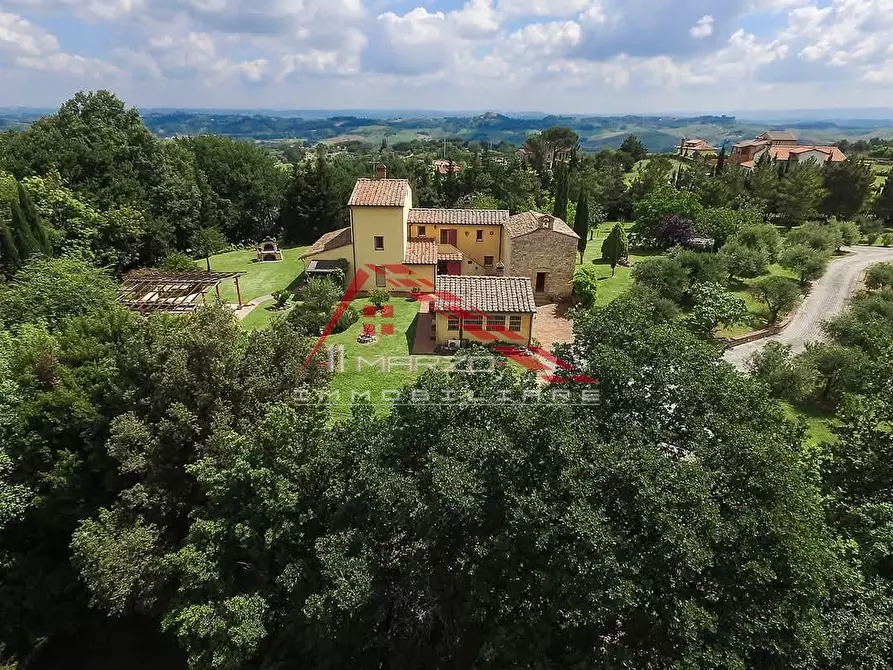 Immagine 105 di Villa in vendita  a Casciana Terme Lari