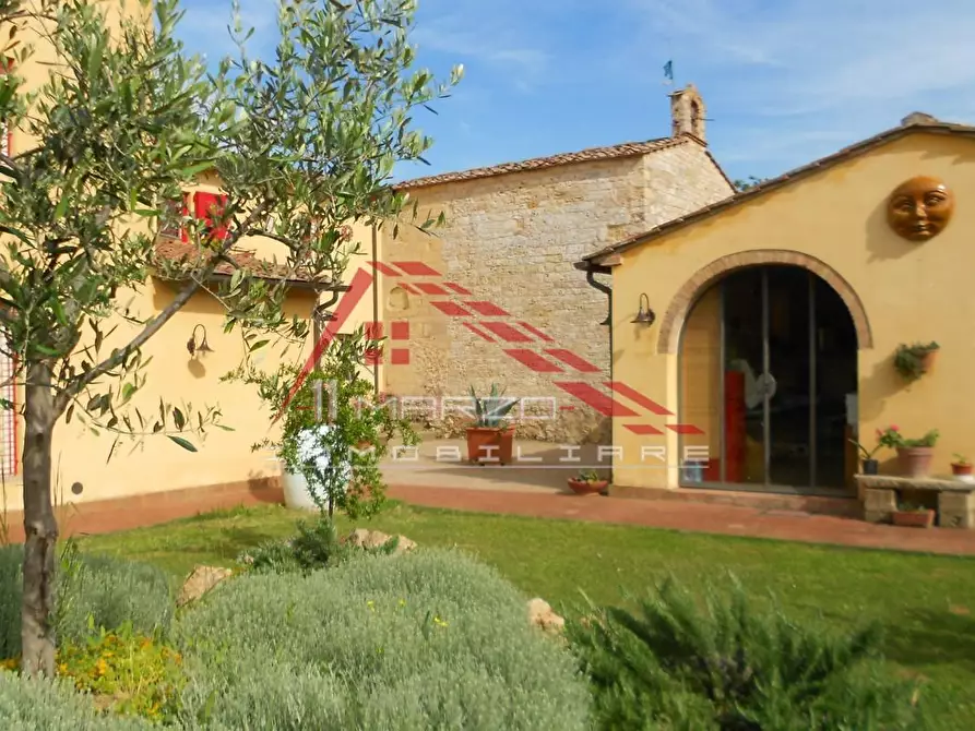 Immagine 98 di Villa in vendita  a Casciana Terme Lari