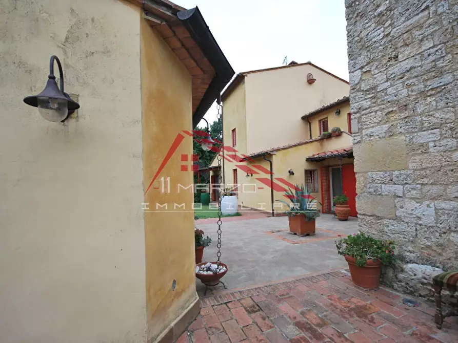 Immagine 78 di Villa in vendita  a Casciana Terme Lari